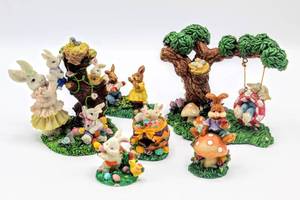 lot 2349 image: Adorable Easter Decor Lot