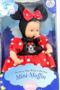 lot 2376 image: Gotz Precious Day Baby-Collection Mini-Muffin Walt Disney Theme Park Exclusive, NRFB