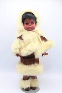 lot 2422 image: Vintage INTUIT ESKIMO DOLL 19 Tall by REGAL TOY Made in Canada Fur