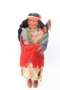 lot 2423 image: Vintage SKOOKUM NATIVE AMERICAN INDIAN DOLL Squaw with Papoose Large 14 Tall Vintage Bully Good Label