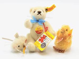 lot 2409 image: 3 - STEIFF Miniatures DUCK PILLA, Original TEDDYBEAR and MOUSE - Genuine Mohair Button Ear Tags