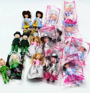 lot 2469 image: Lot of 17 McDonalds HAPPY MEAL TOYS - MADAME ALEXANDER - Wizard of Oz characters, Alice in Wonderland, Prince Charming