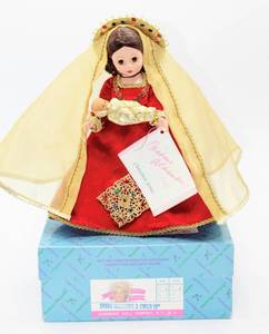 lot 2482 image: MADAME ALEXANDER 10 Madonna & Child #10600 in original box