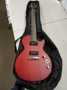 lot 4807 image: Epiphone LES PAUL SPECIAL Solid Body Limited Edition Custom Shop