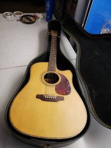 lot 4814 image: Jay Turser Acoustic Guitar and Case