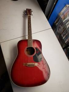 lot 4820 image: Carlo Robelli New York Acoustic Guitar 6 string