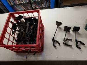 lot 4858 image: Big Lot of Hanging Guitar Hooks