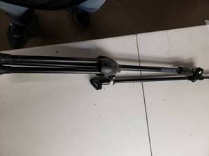 lot 4862 image: Microphone Stand