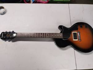 lot 5845 image: Epiphone Les Paul Junior Special Vintage Sunburst