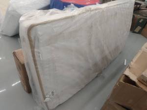 lot 8746 image: Zinus 8 Inch BioFusion Memory Foam Hybrid Spring Mattress, Twin