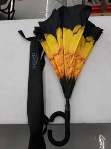 lot 8860 image: Dryzle Yellow Flower C grip Umbrella