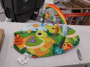 lot 8874 image: Topsy One Arch Gym
