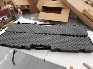 lot 8940 image: Black Hard case Gun Carrier