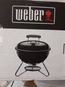 lot 8970 image: Weber Smokey Joe 14 inch Charcoal Grill