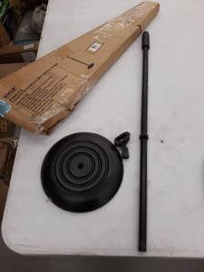 lot 8983 image: Pyle Pro PMKS5 Compact Base Microphone Stand