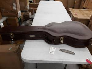 lot 8986 image: 335 Electric Guitar Case Brown Crossrock Case