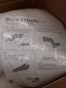 lot 9013 image: Back N Belly Contoured Body Pillow White