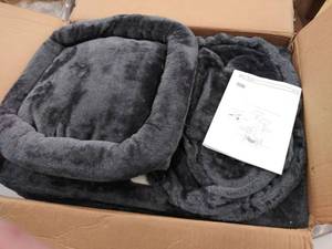 lot 9125 image: Bewishome cat tree gray fuzzy