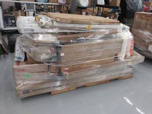 lot 9470 image: Misc. Pallet of Items
