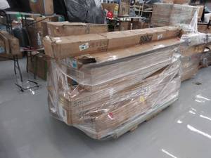 lot 9471 image: Misc. Pallet of Items