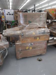 lot 9472 image: Misc. Pallet of Items