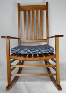 lot 751 image: Shine Company Vermont Porch Rocking Chair - Oak