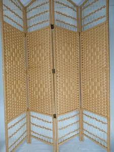 lot 805 image: Homfa Bamboo Free Standing Bathroom Divider