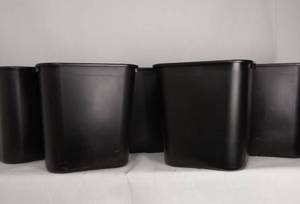 lot 829 image: 5 Rubbermaid Trash Bins
