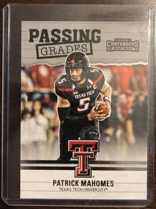 lot 1062 image: 2017 Contenders Draft Picks Patrick Mahomes II Passing Grade Football Rookie Card