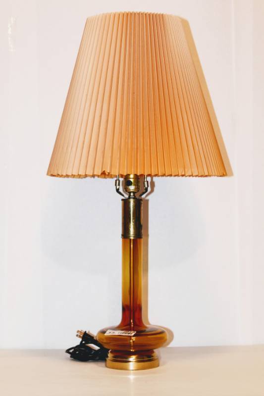 lot 2019 image: Vintage Amber and Brass Table Lamp