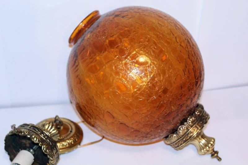 lot 2022 image: Mid-century Modern Amber Crackle Glass Globe Hanging Swag Light Fixture