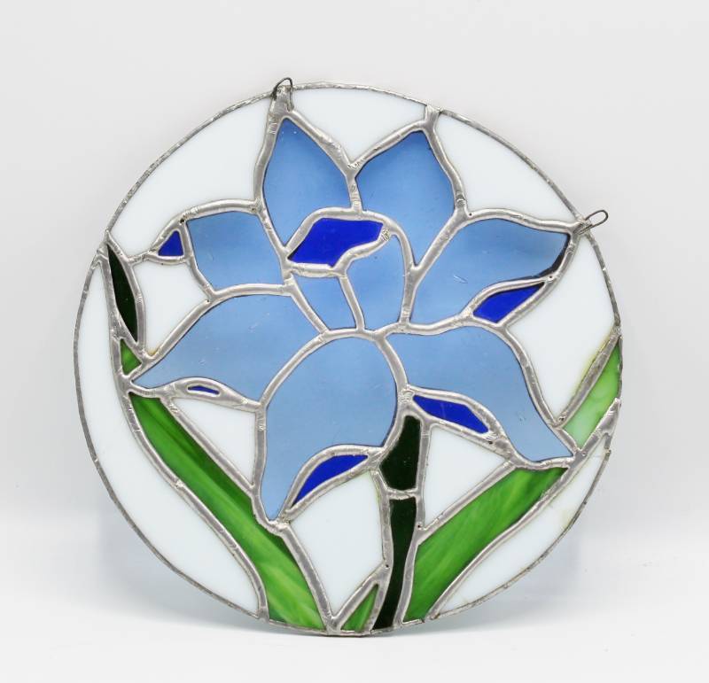 lot 2054 image: Stained Glass Window Hanging Flower Design