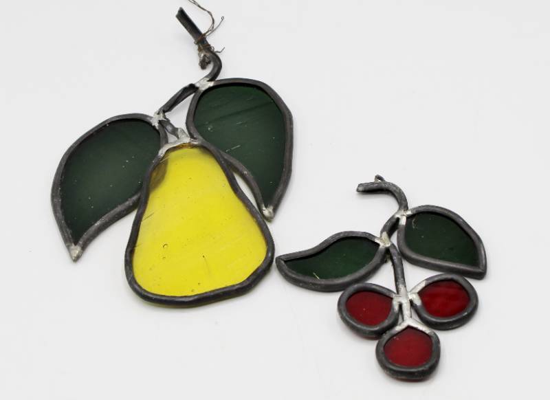 lot 2056 image: 2 Stained Glass Wall Hangings Pear and Cherries