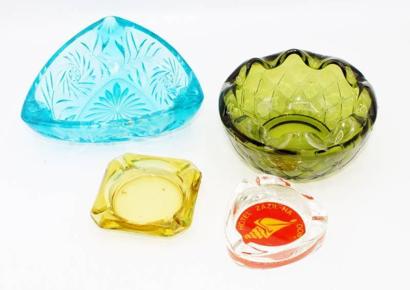 lot 2090 image: Vintage Ashtray Lot