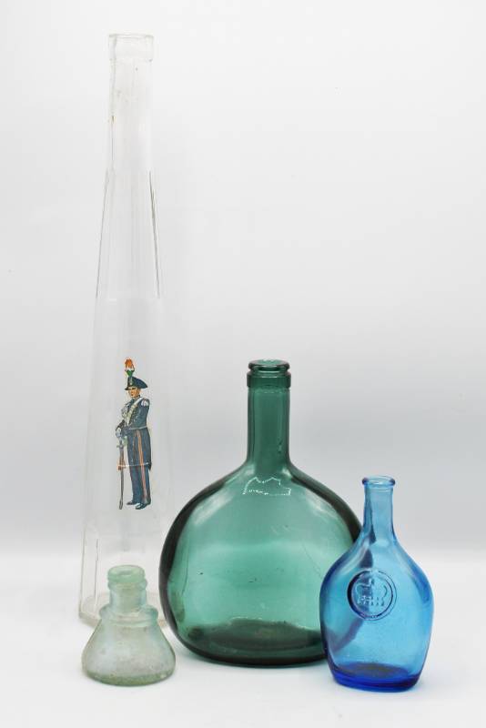 lot 2149 image: Vintage Glass Bottles Lot - Lea & Perkins wglass stopper, DPL Solaro Italy, Wheaton NJ...