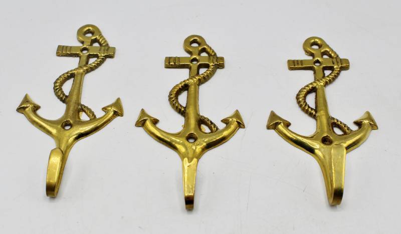 lot 2154 image: 3 Brass Anchor Hooks