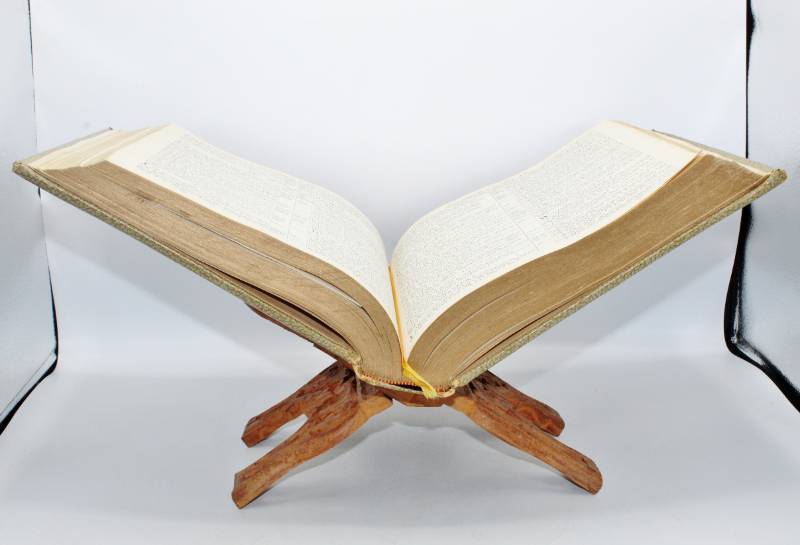 lot 2161 image: Heirloom Bible Master Reference 1964 Edition and Carved Wood Bible Holder