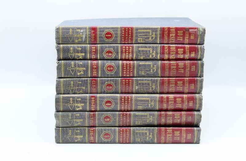 lot 2228 image: The Illustrated Do-It-Yourself Encyclopedias Popular Science 1958 Edition