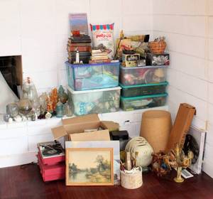 lot 2363 image: Another Large Surprise Lot Books, Crafting, Collectibles, Art, Ball Jar, New shoe rack, Mikasa....5 Nice TUBS