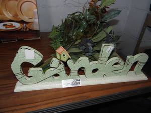 lot 3367 image: Garden Sign and Fake Flowers