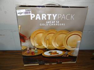 lot 3368 image: Set of 12 Golden Chargers
