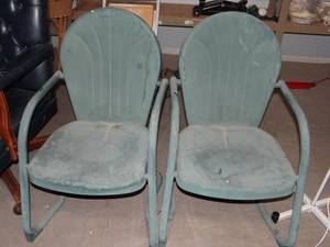 lot 3390 image: 2 Vintage Metal Patio Chairs