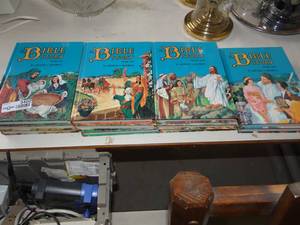 lot 3402 image: Lot of Bible Story books