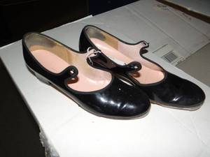 lot 3468 image: Womens Selva Staccato Tap Shoes
