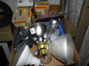 lot 3489 image: Lot of Various Light bulbs