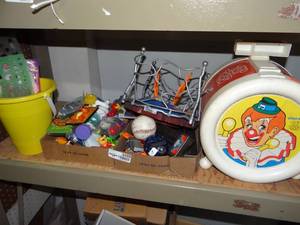 lot 3499 image: Lot of misc toys