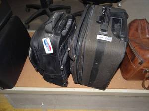 lot 3505 image: 2 pieces of Mismatched Luggage