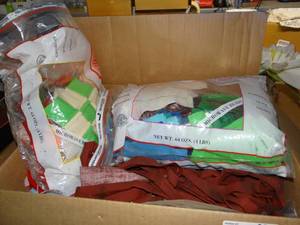 lot 3510 image: Lot of Quilting Squares