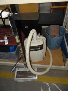 lot 3514 image: eureka roto matic power team vacuum