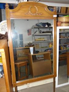 lot 3541 image: Large Wooden Framed Mirror